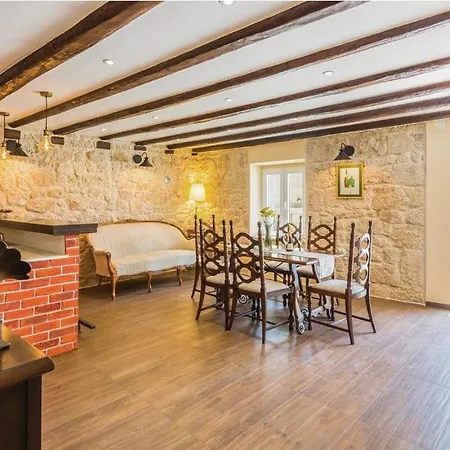 Holiday Zezevica Holiday home Sestanovac