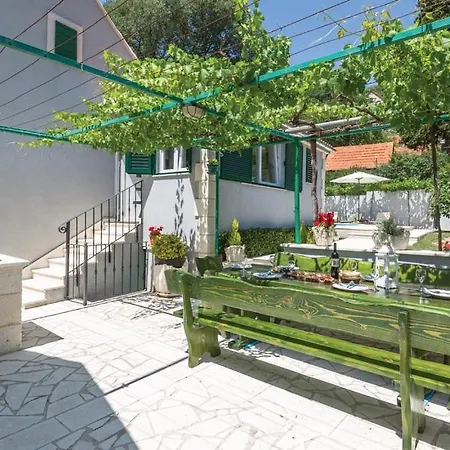 Holiday home Holiday Zezevica *